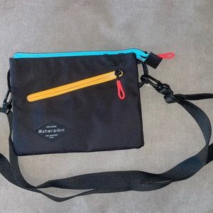 Sherpani crossbody bag